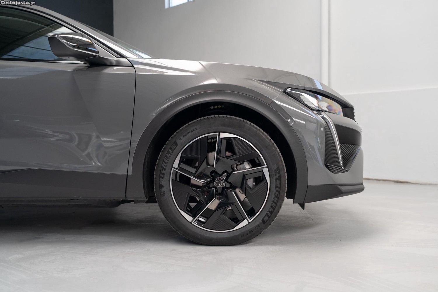 Peugeot e-408 Allure — fotografia 18