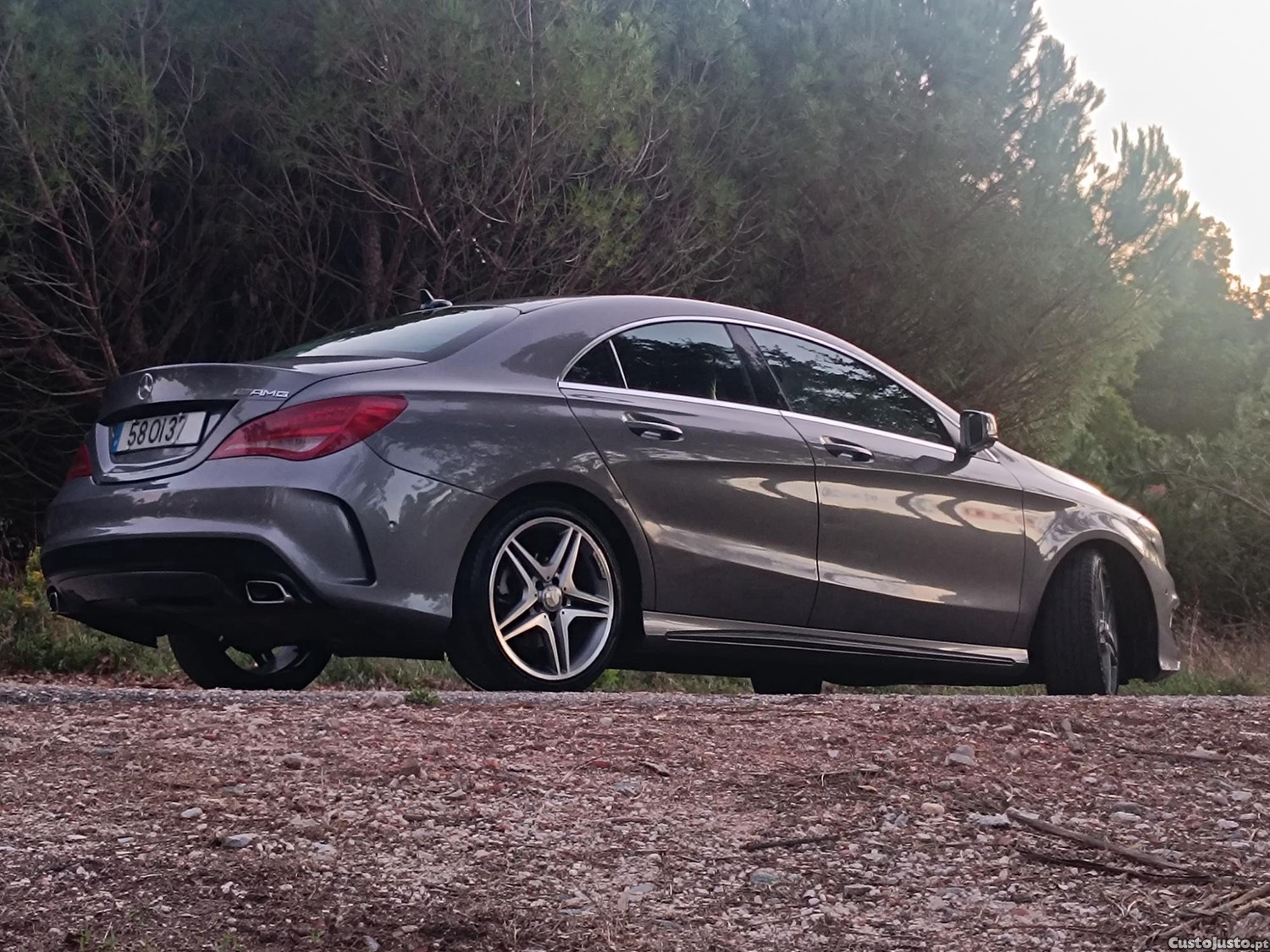 Mercedes-Benz CLA 200 CDi AMG LINE 1.8 - 136 Cv. Como Novo! Carro de autoestrada e garagem! Revisão feita. Negociável! - 14 — photo 4