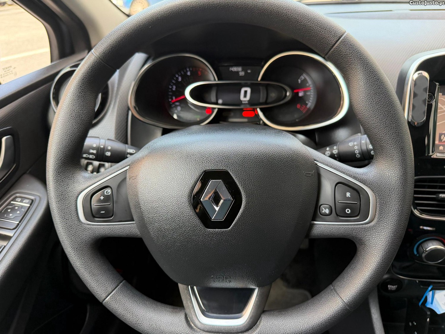 Renault Clio 1.5 dCi Confort 82g — fotografia 14