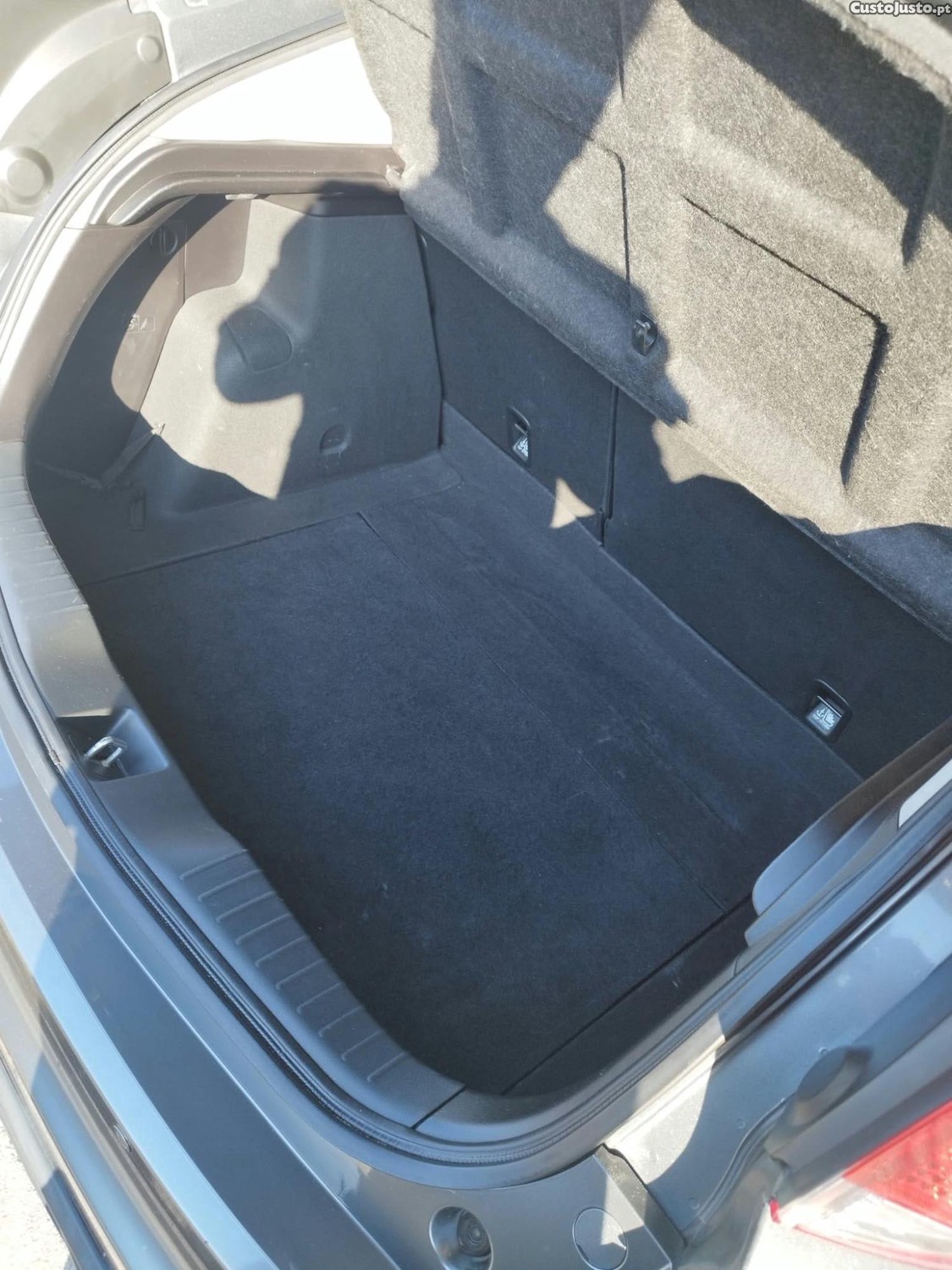 Honda Civic 5Dr - 14 — photo 2