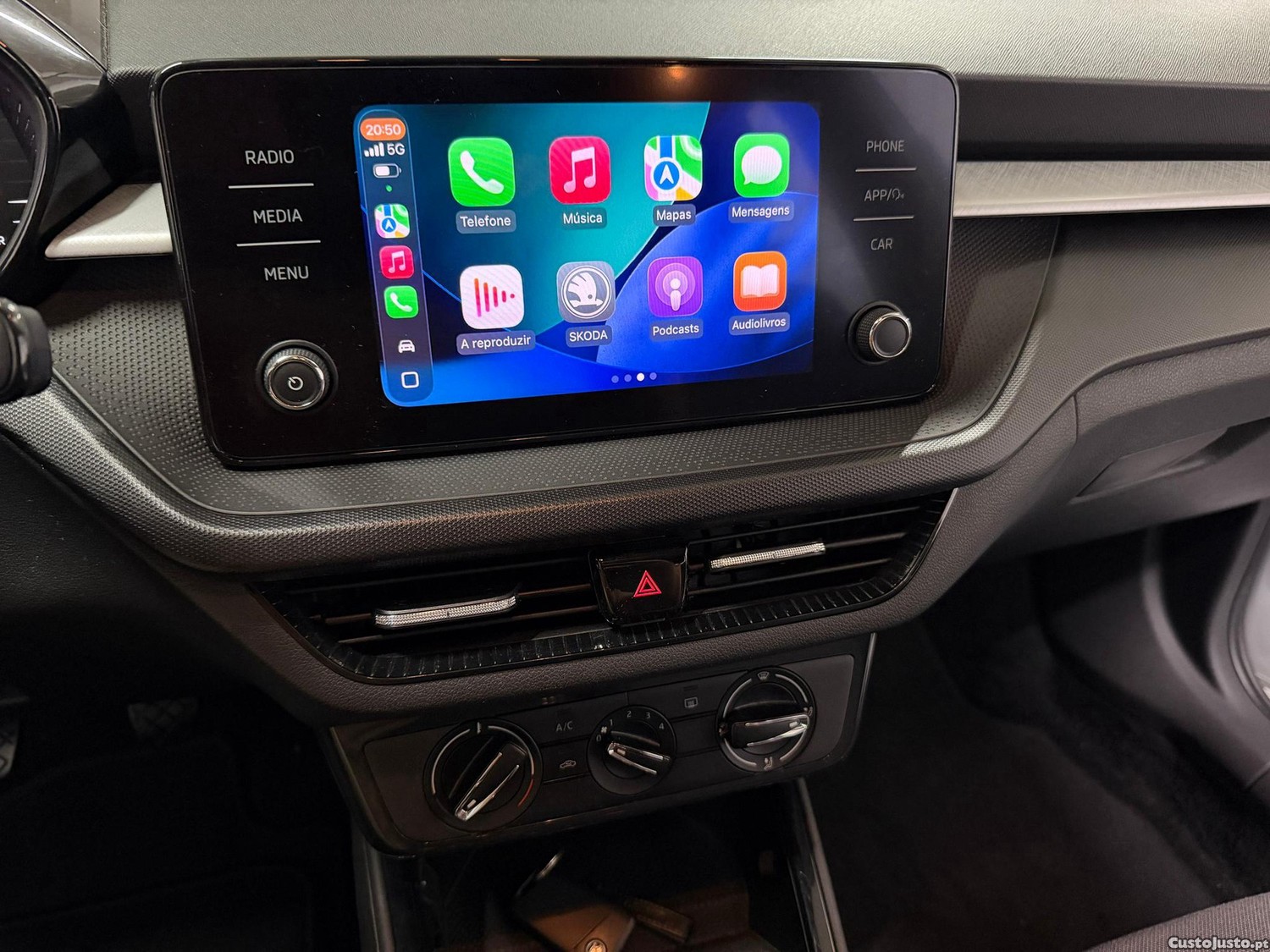Skoda Fabia 1.0 TSI First Edition — fotografia 16
