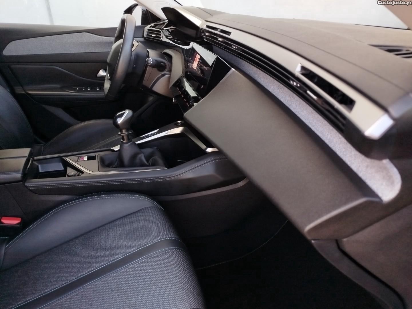 Peugeot 308 1.2 PureTech Allure Full LED — fotografia 7