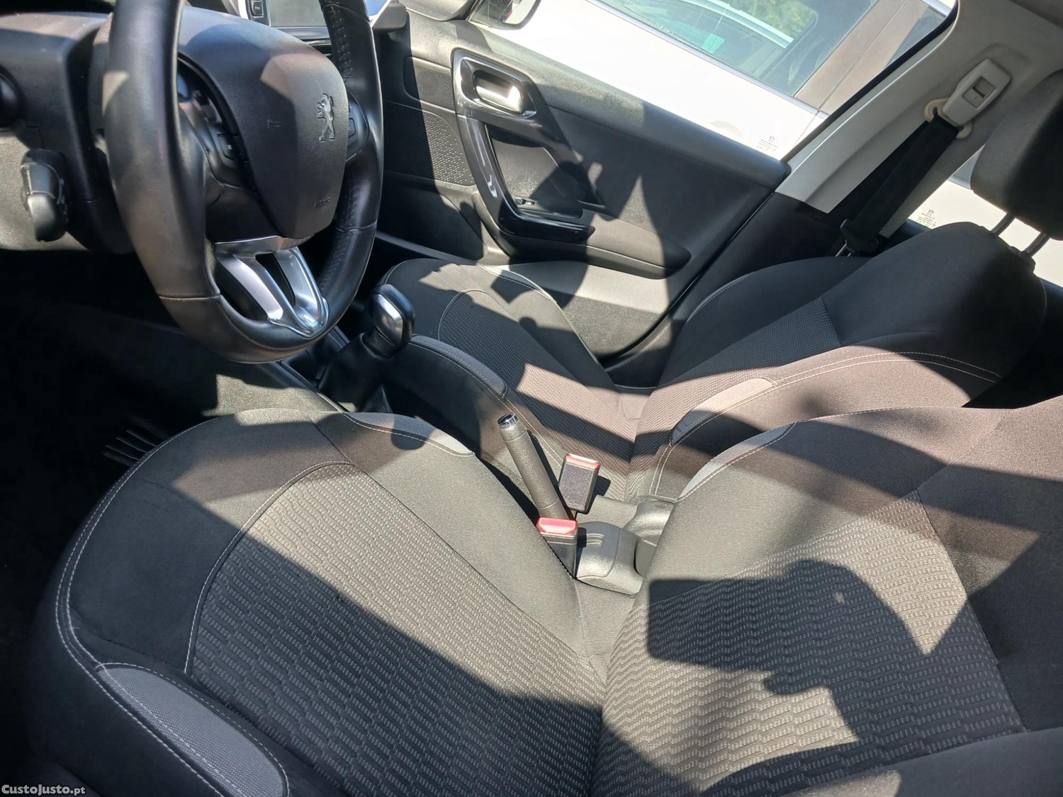 Peugeot 208 1.6 hdi Style diesel Nacional - 16 — photo 4