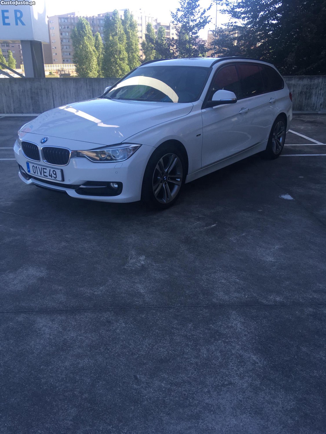 BMW 318 318 D AUT SPORT - 15 — photo 4