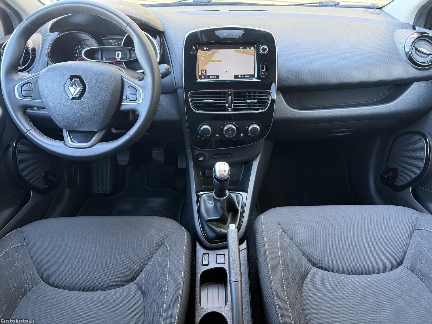 Renault Clio Sportourer — fotografia 5