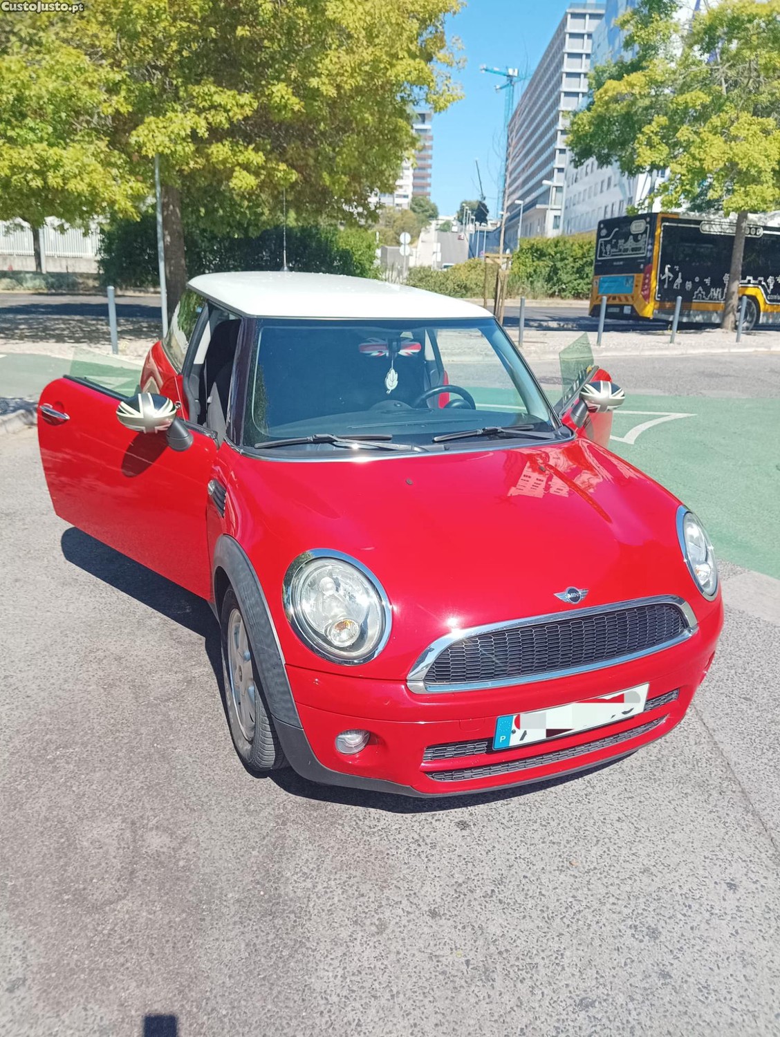MINI Cooper Cooper r56 - 08 — photo 3
