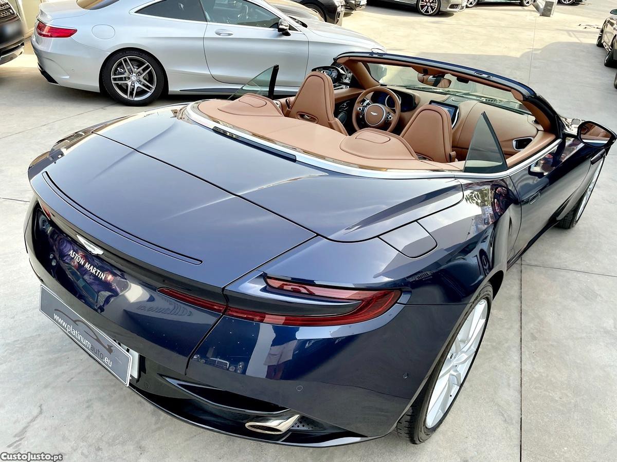 Aston Martin Volante DB11 — fotografia 11
