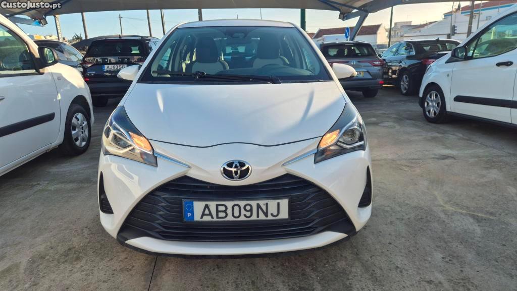Toyota Yaris 1.0 VVT-i  Comfort - 20 foto 3