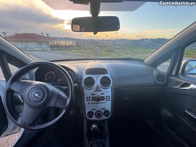 Opel Corsa Van — fotografia 5
