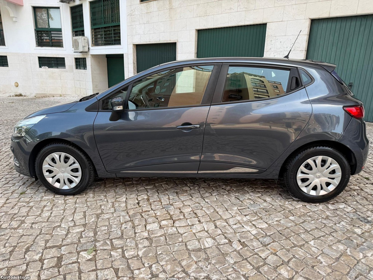 Renault Clio 1.5 dCi Confort 82g — fotografia 12