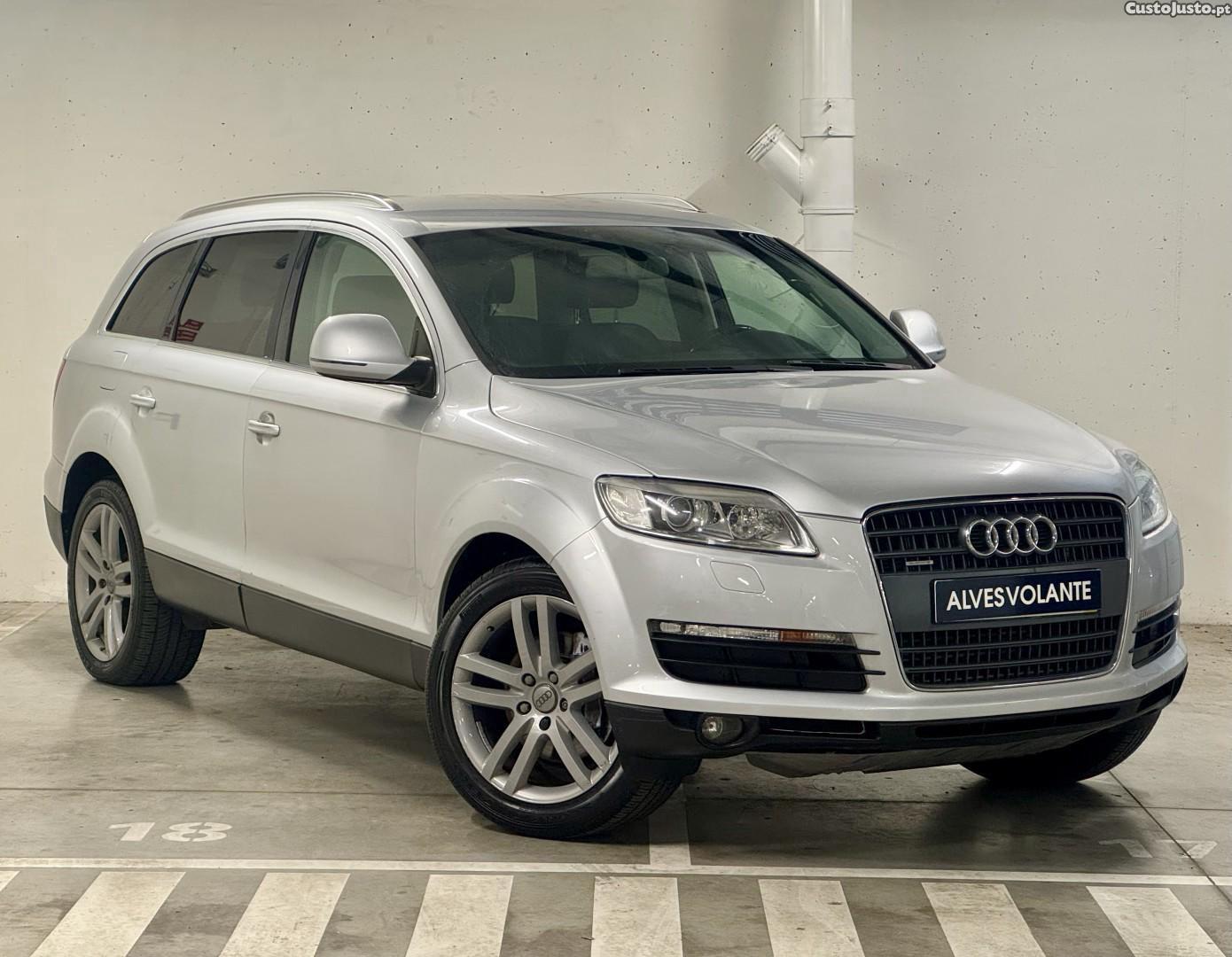 Audi Q7 3.0 TDi Tiptronic — fotografia 17