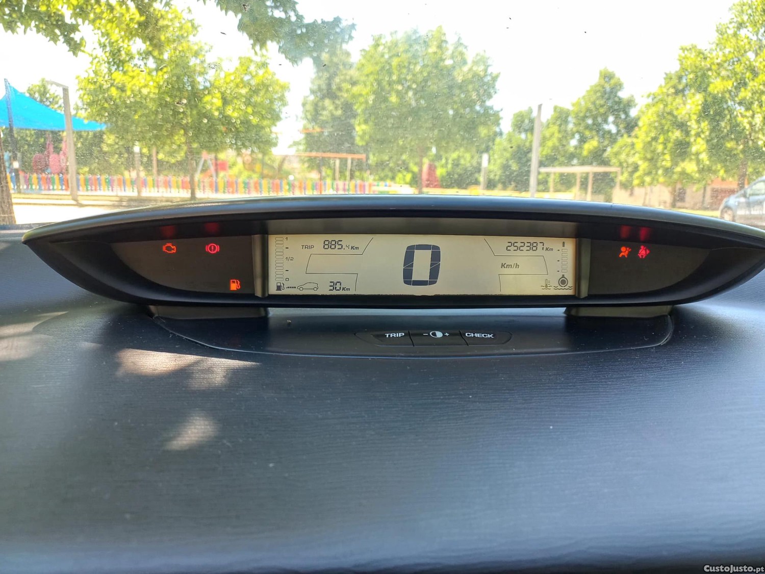 Citroën C4 (Lr9hyb) — fotografia 5