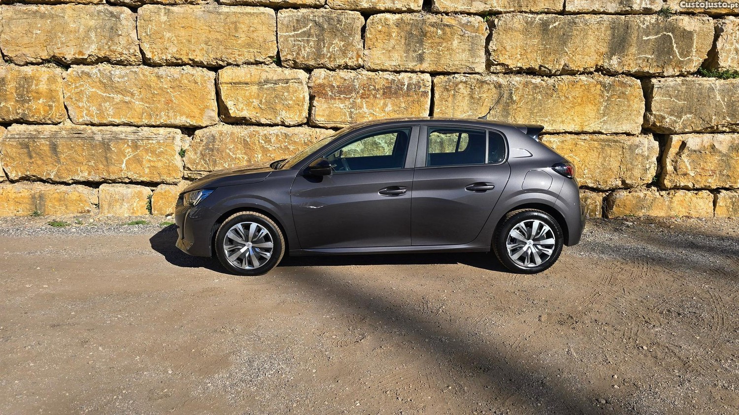 Peugeot 208 1.2 PureTech Active - 23 — photo 3