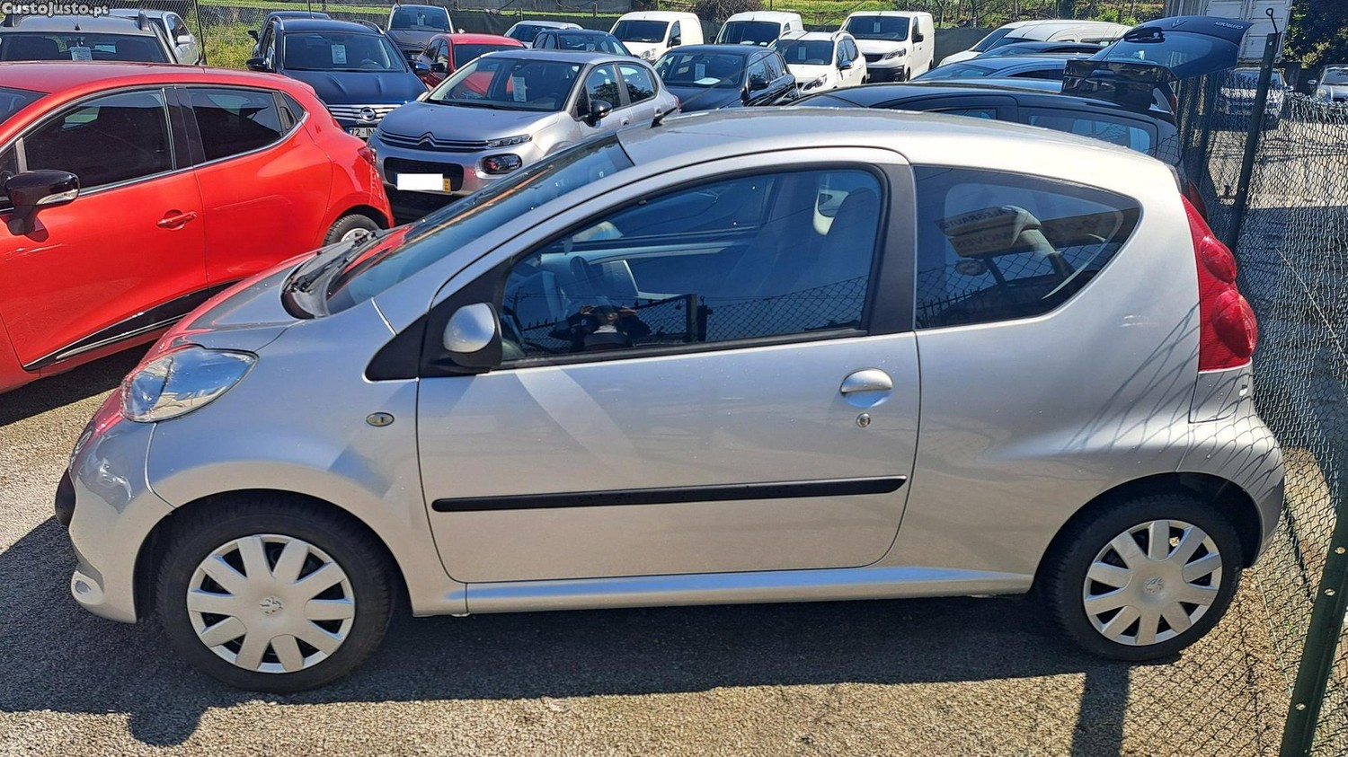 Peugeot 107 1.0 Trendy - 07 foto 3