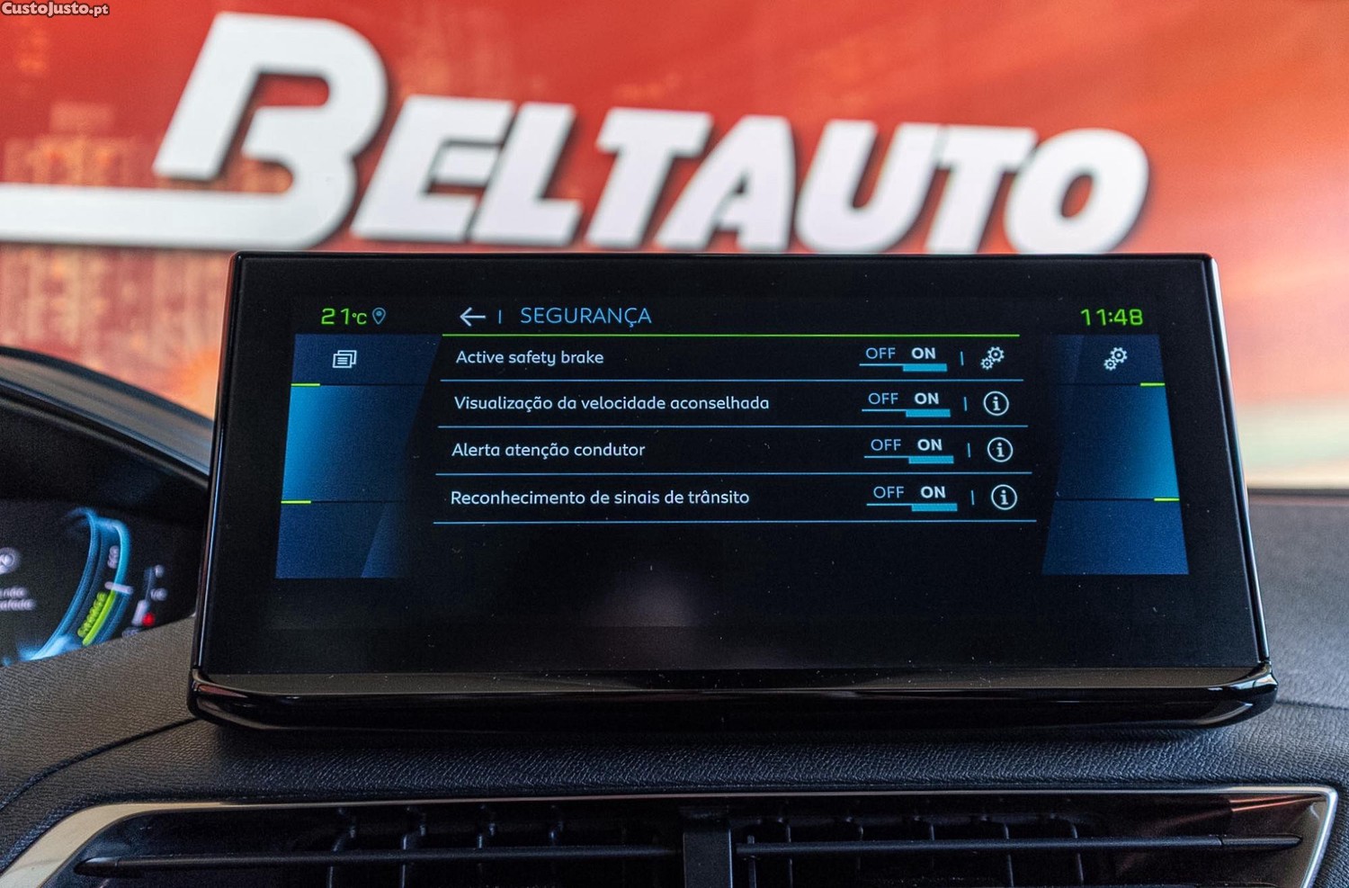 Peugeot 3008 1.6 Hybrid ALLURE e-EAT8 — fotografia 9