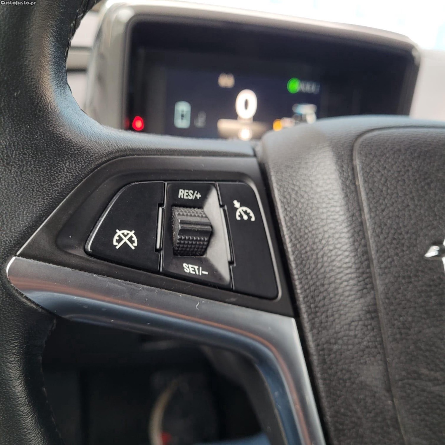 Opel Ampera 1.4 Ecotec Executive — fotografia 3