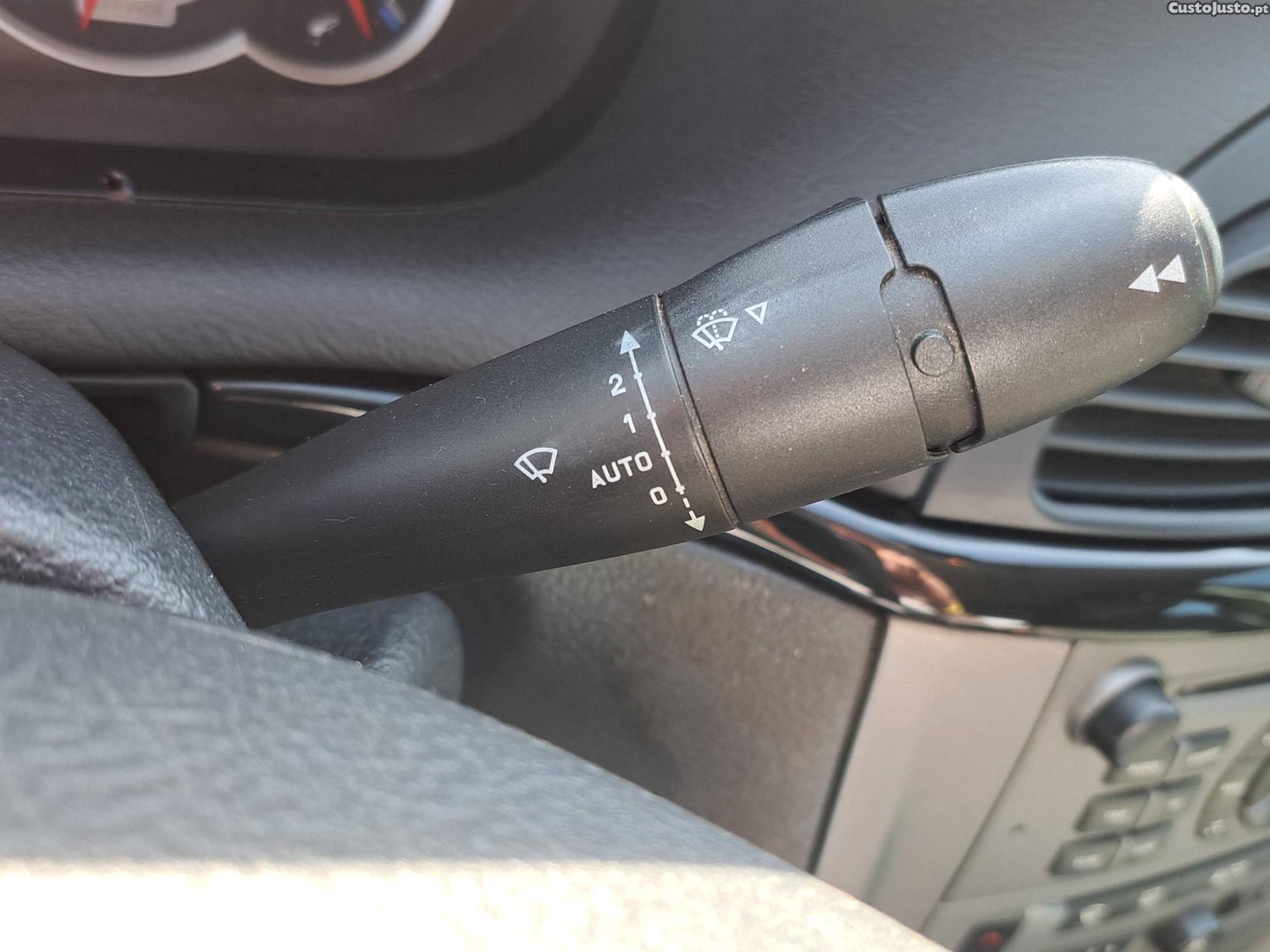 Citroën C5 1.6 HDI Exclusive 110 cv nacional — fotografia 6