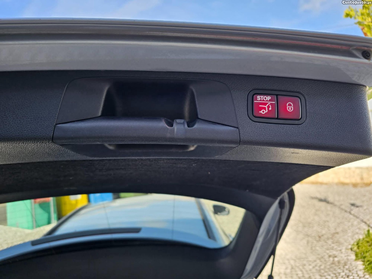 Mercedes-Benz C 300 de AMG Lineplug in — fotografia 3