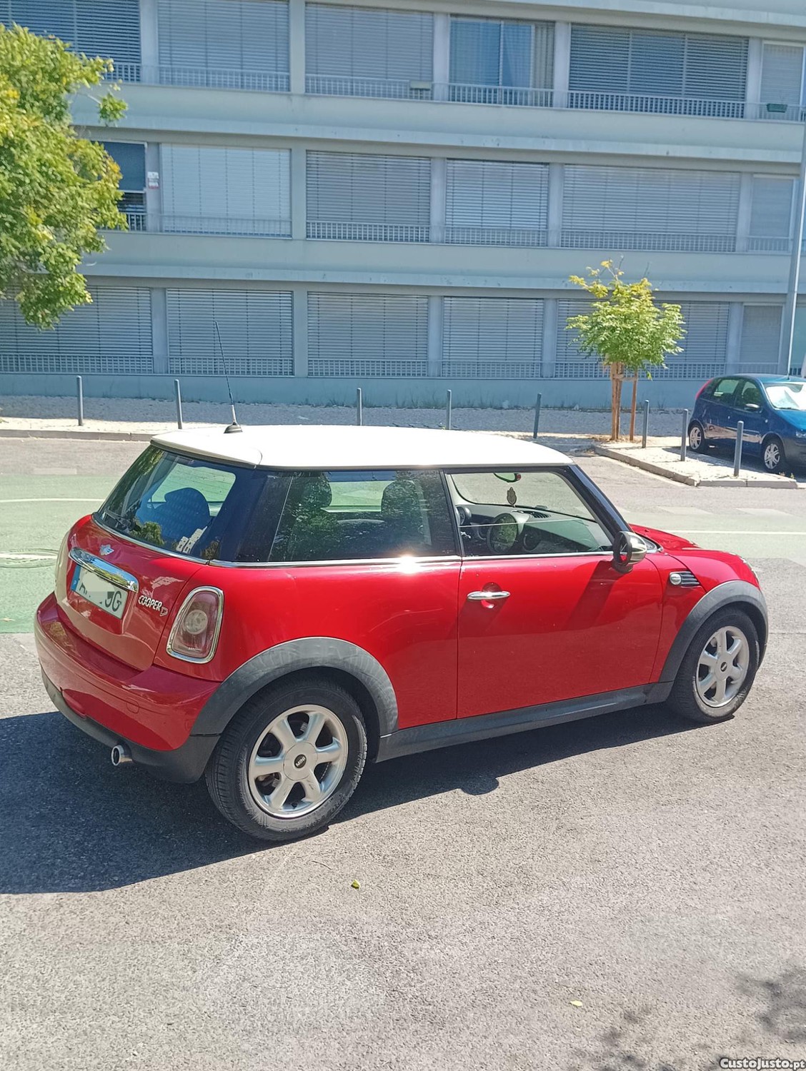 MINI Cooper Cooper r56 - 08 — photo 4
