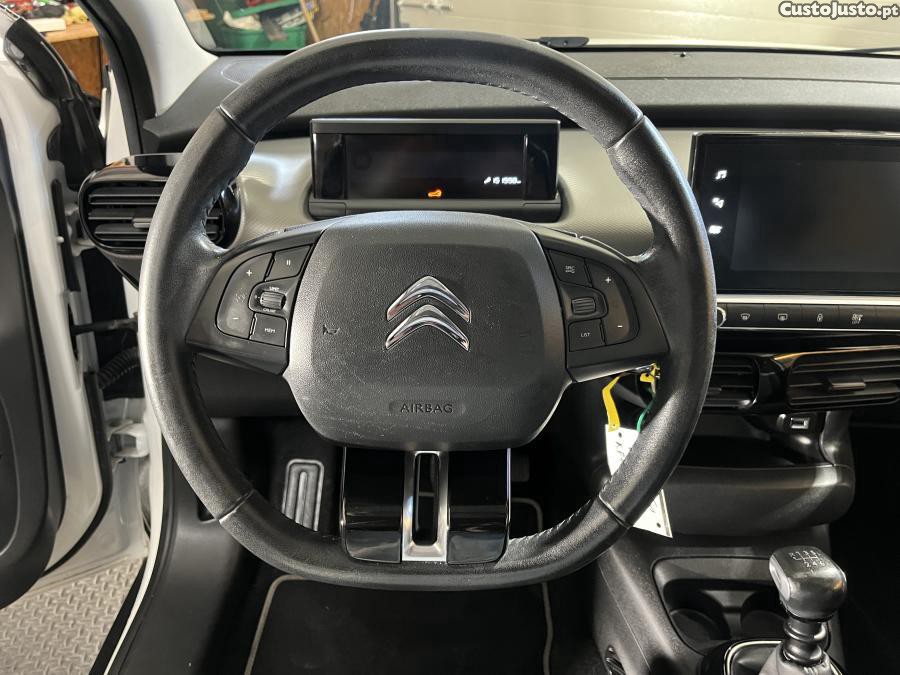 Citroën C4 Cactus 1.2 PureTech — fotografia 11