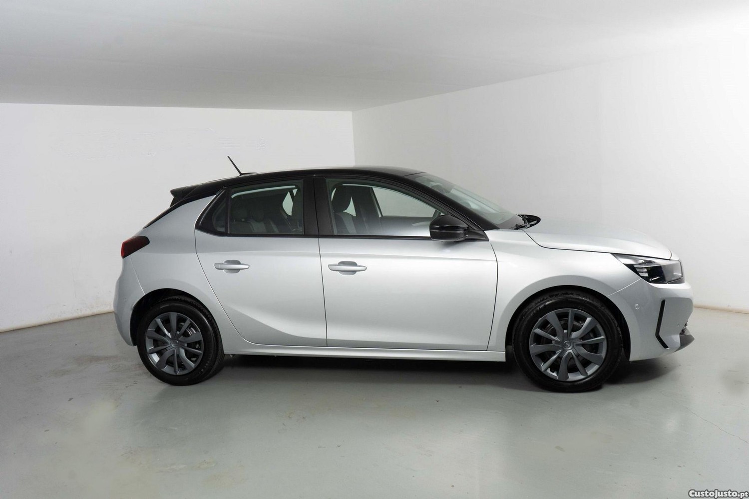 Opel Corsa 1.2 T Edition — fotografia 22