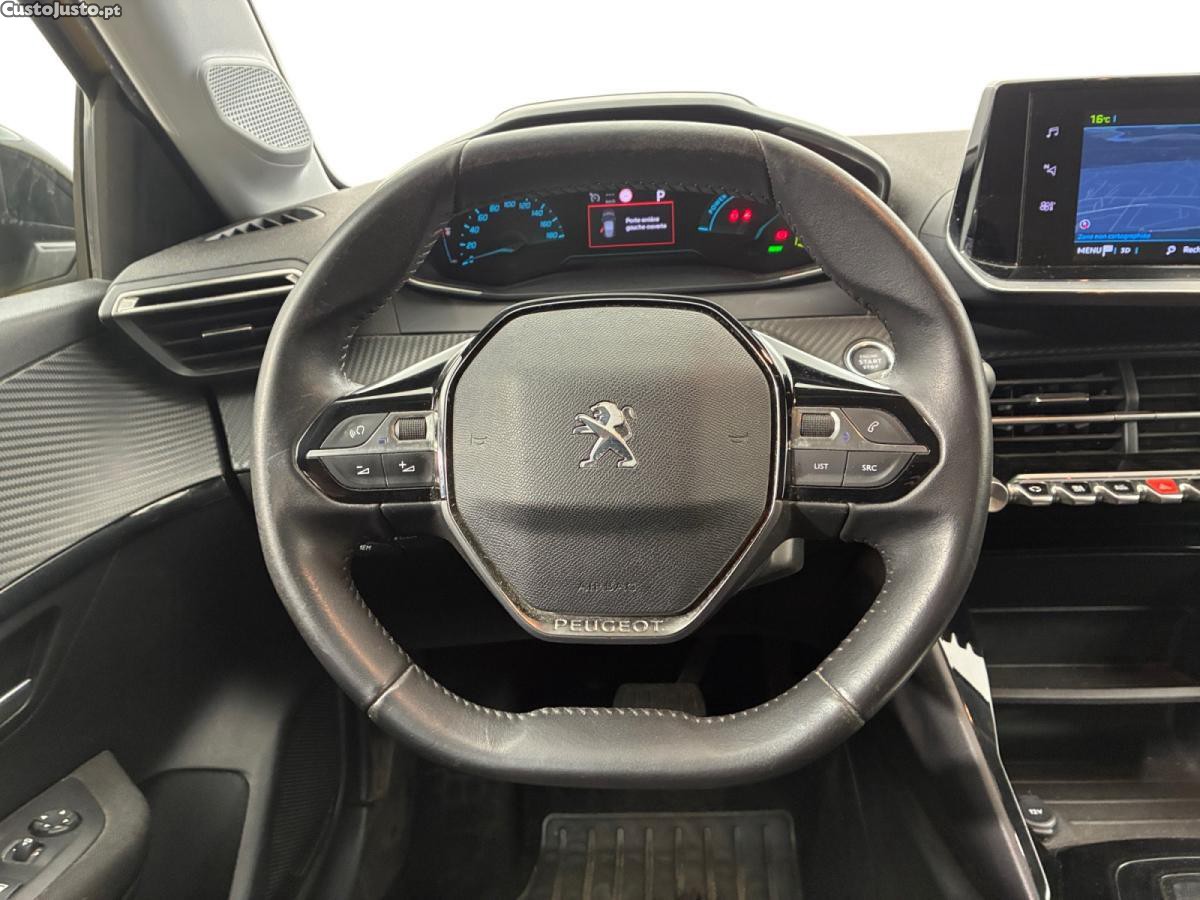 Peugeot 208 50 kWh Active Pack — fotografia 7