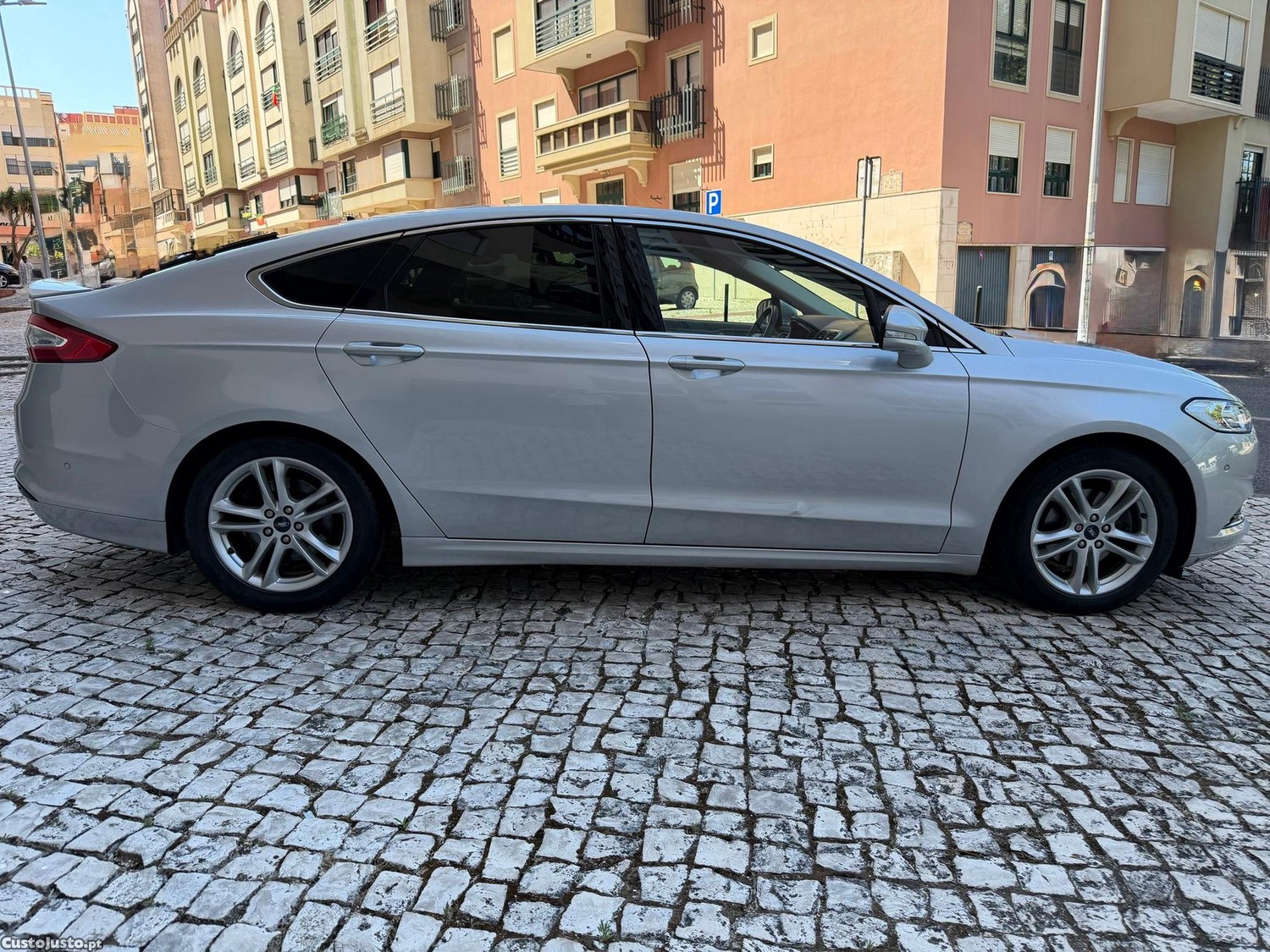 Ford Mondeo 1.5 TDCi Titanium ECOnetic - 17 foto 4
