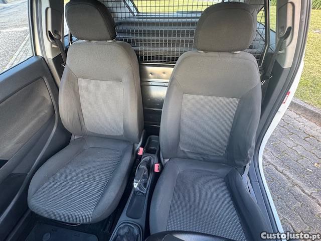 Opel Corsa Van — fotografia 4