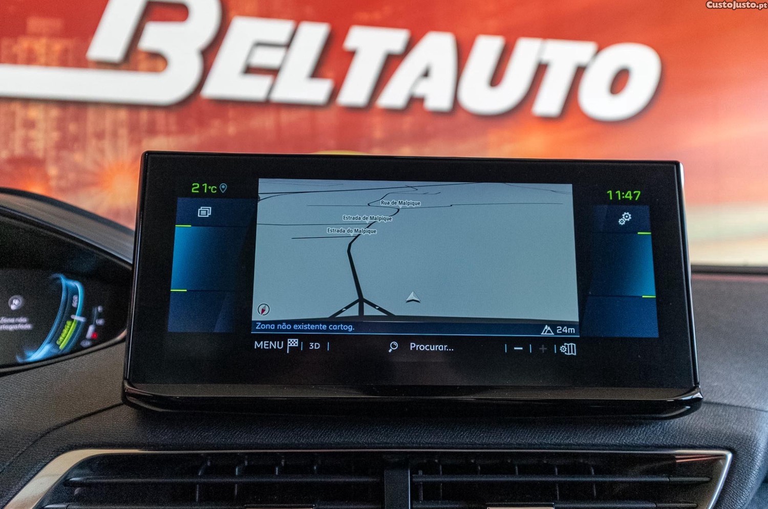 Peugeot 3008 1.6 Hybrid ALLURE e-EAT8 — fotografia 13