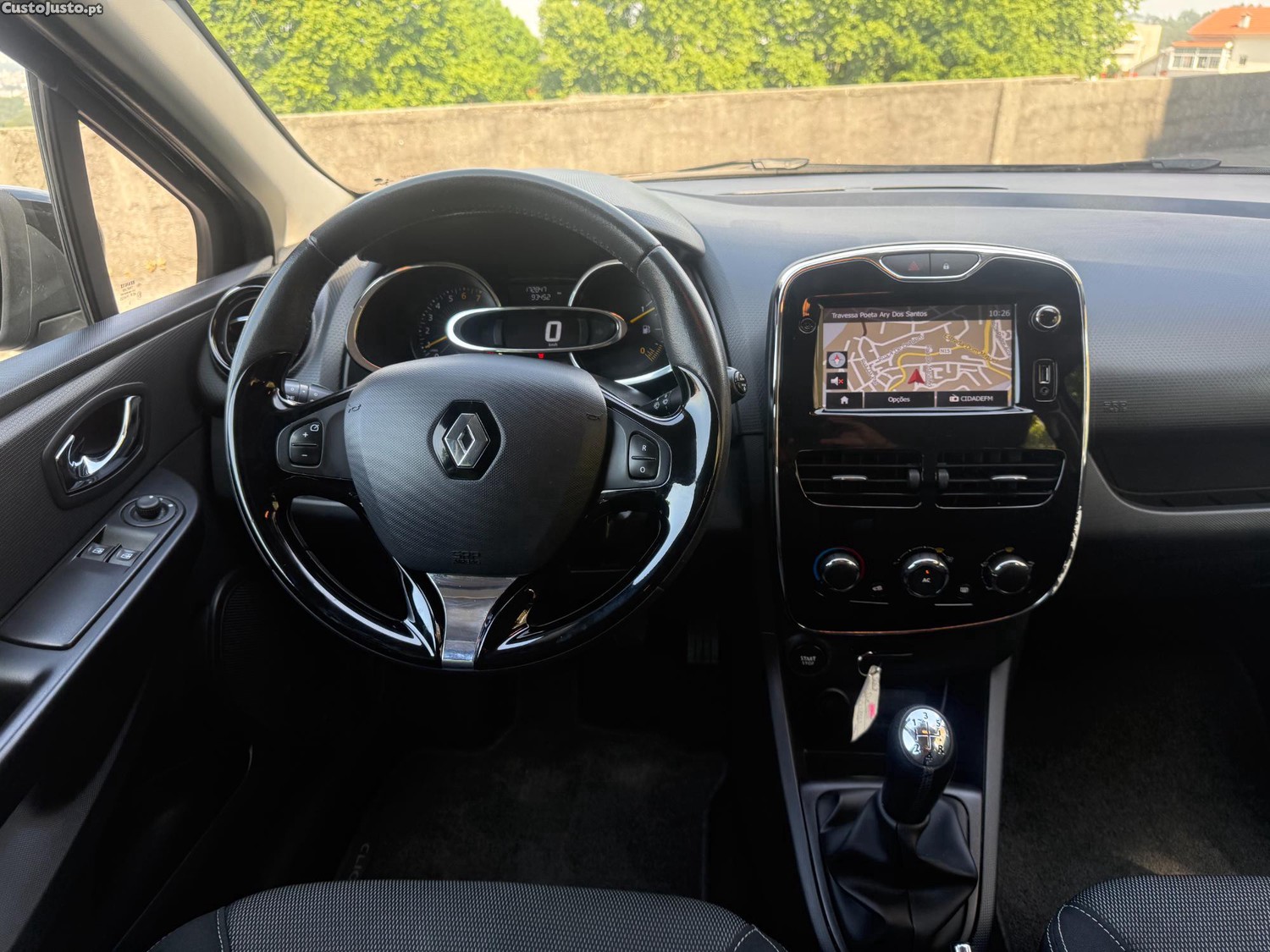 Renault Clio 0.9 TCELuxe — fotografia 4