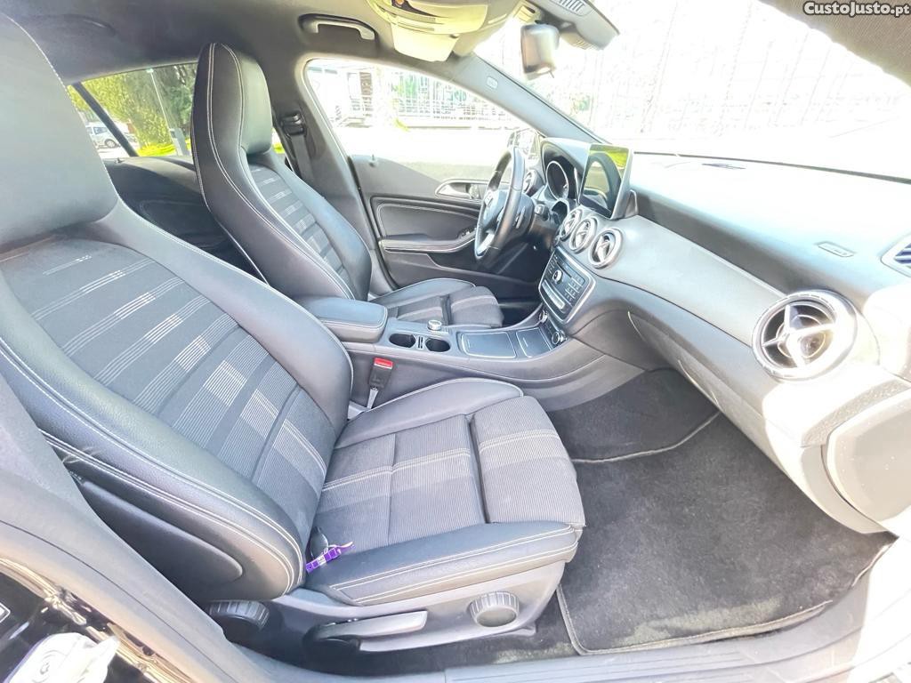 Mercedes-Benz CLA 180 180 D — fotografia 3