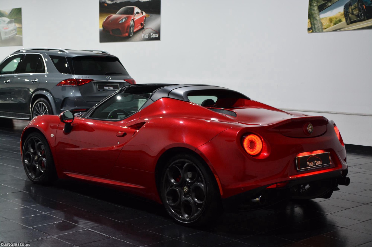 Alfa Romeo 4C Spider - 16 — photo 4