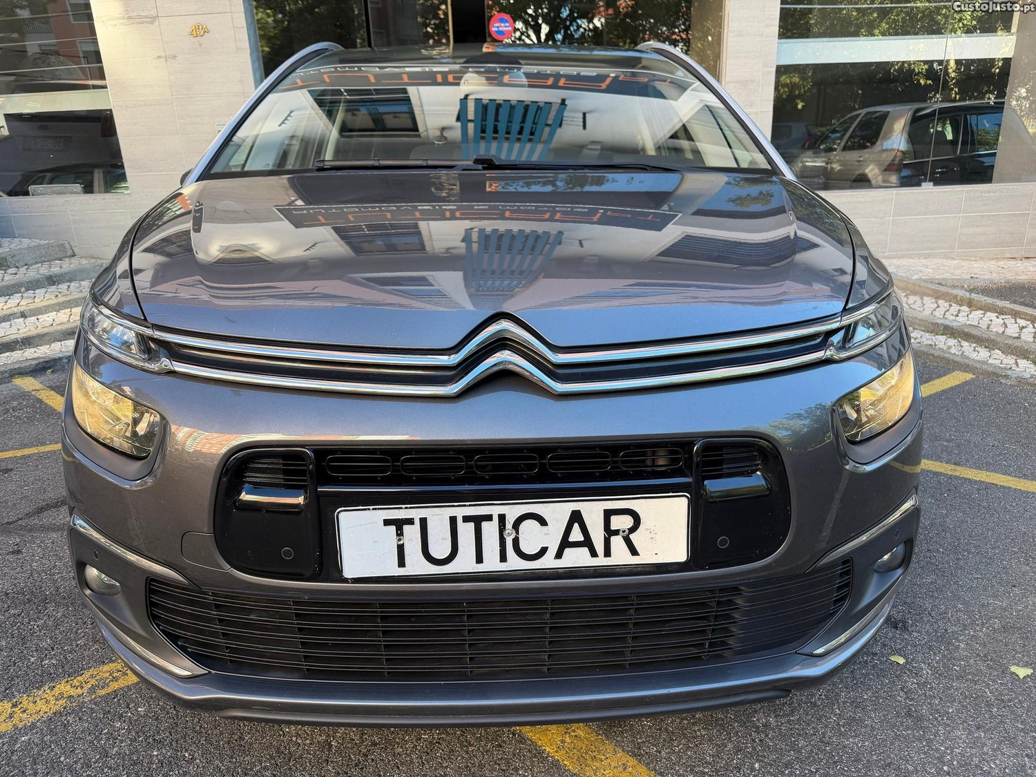 Citroën C4 Spacetourer 1.5 BlueHDi Shine EAT8 - 19 — photo 2