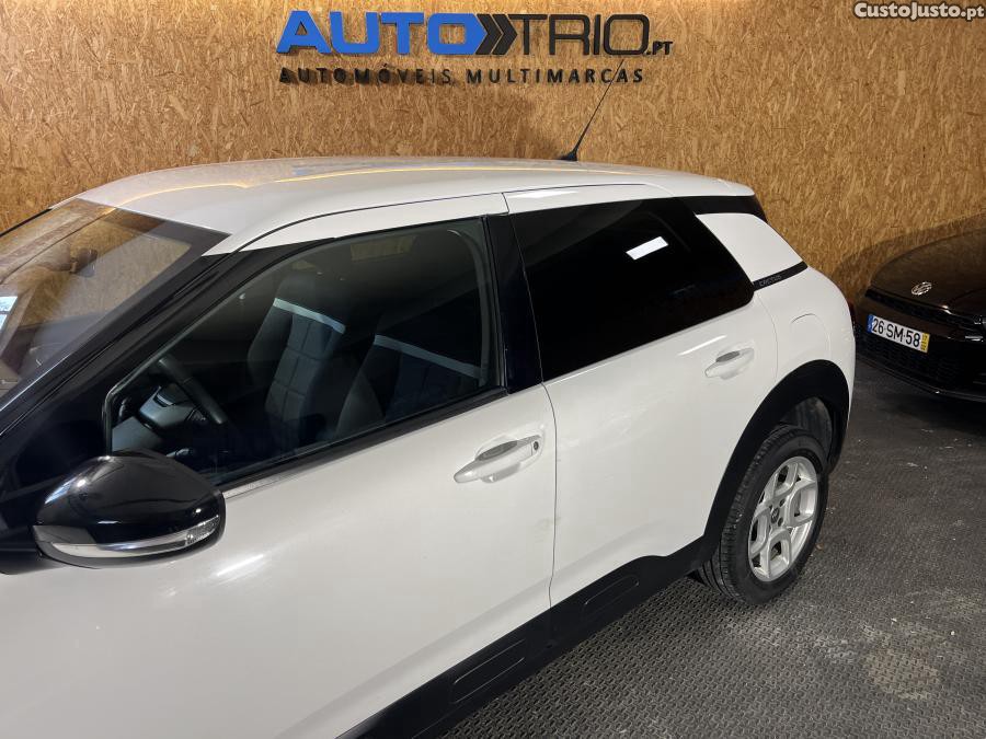 Citroën C4 Cactus 1.2 PureTech — fotografia 15