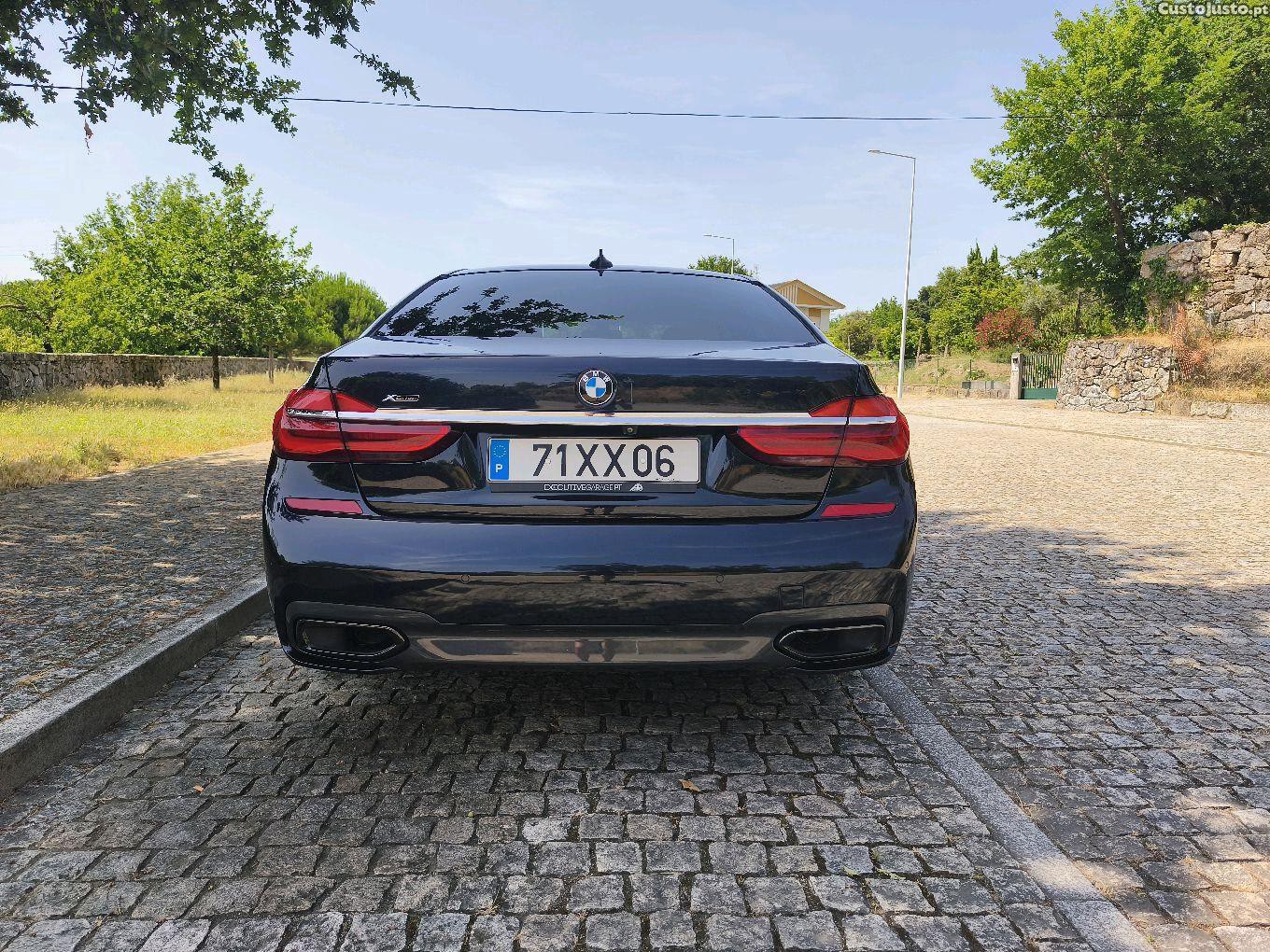 BMW 730 X DRIVE - 18 foto 2