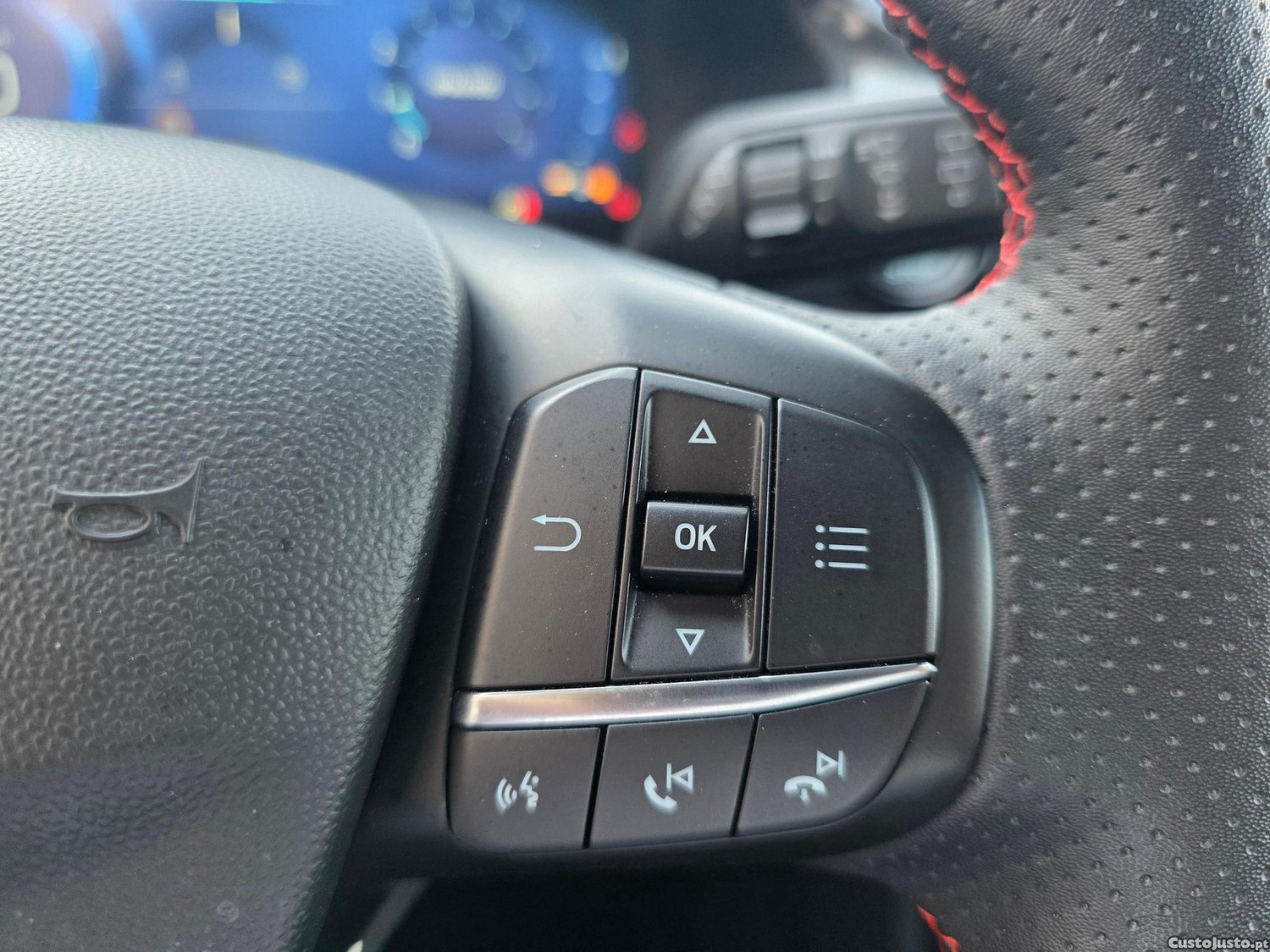Ford Fiesta 1.0 EcoBoost MHEV ST-Line X — fotografia 17