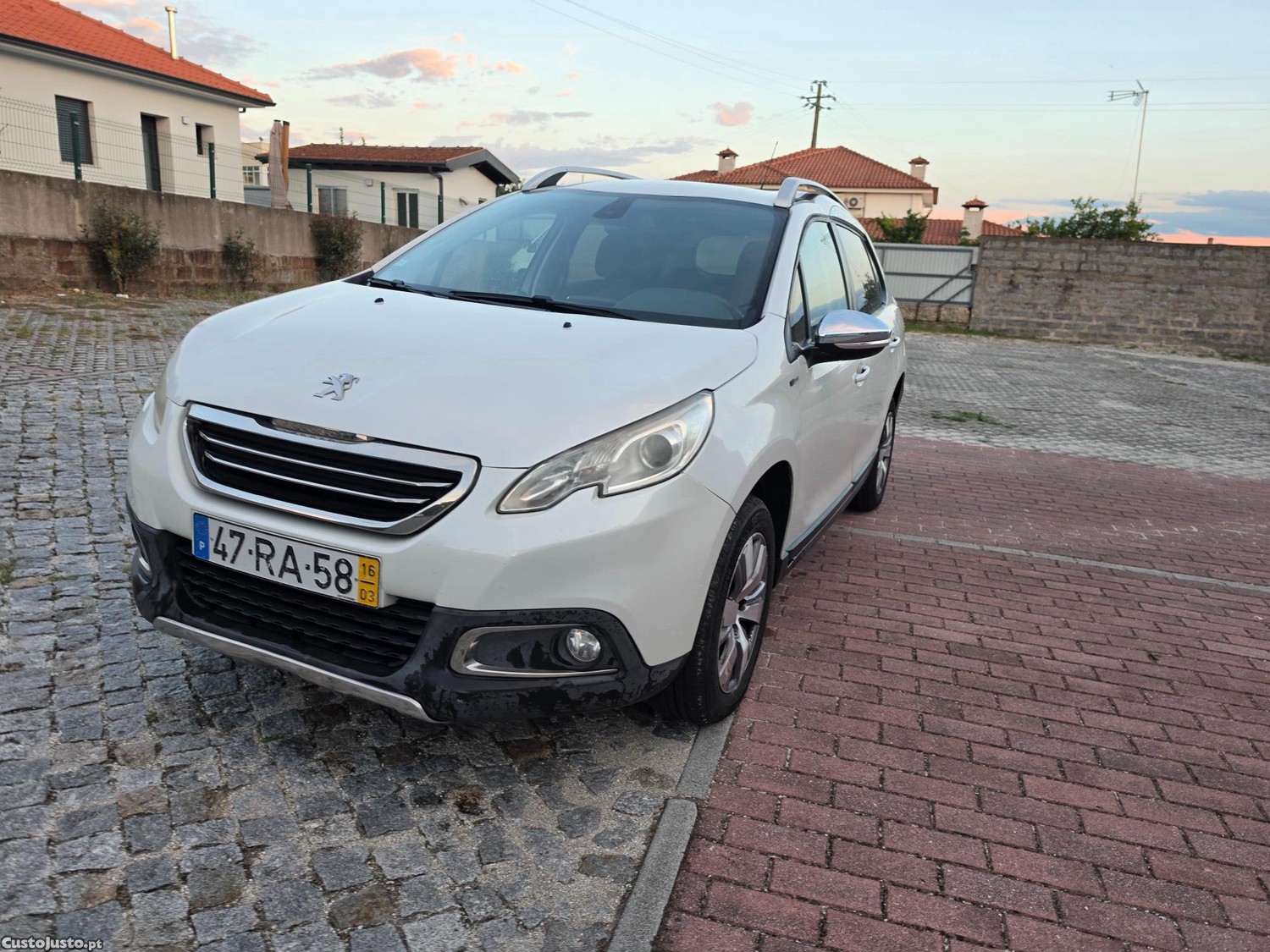 Peugeot 2008 1.2 Pure Tech style nacional muito novo - 16 — photo 5