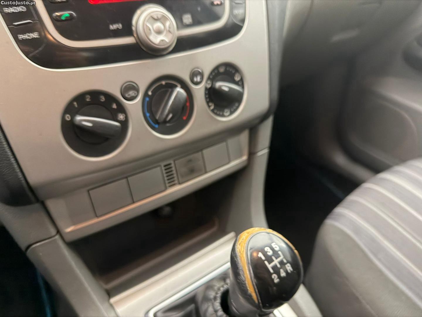 Ford Focus 1.6 TDCI — fotografia 5