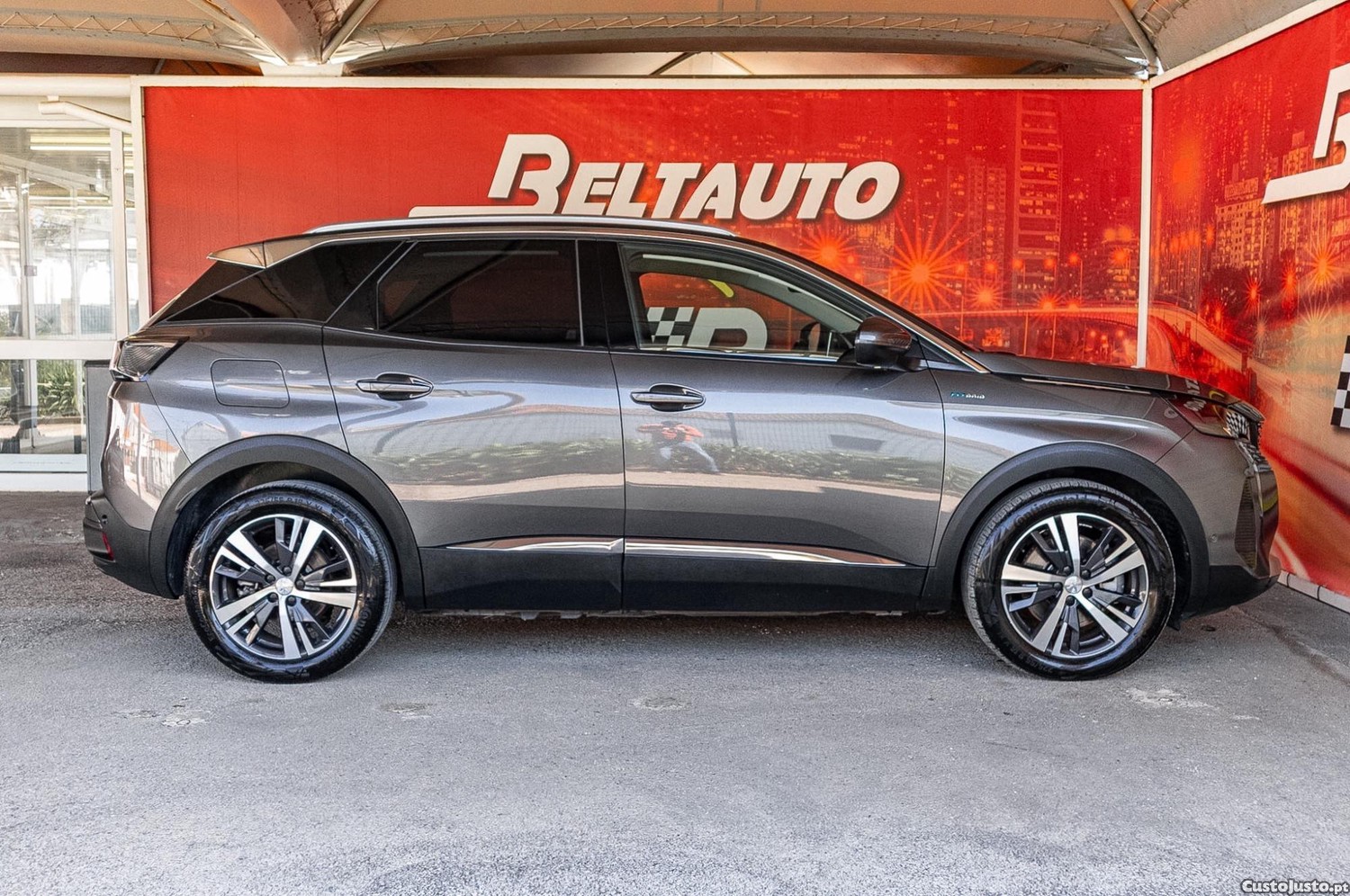 Peugeot 3008 1.6 Hybrid ALLURE e-EAT8 — fotografia 21