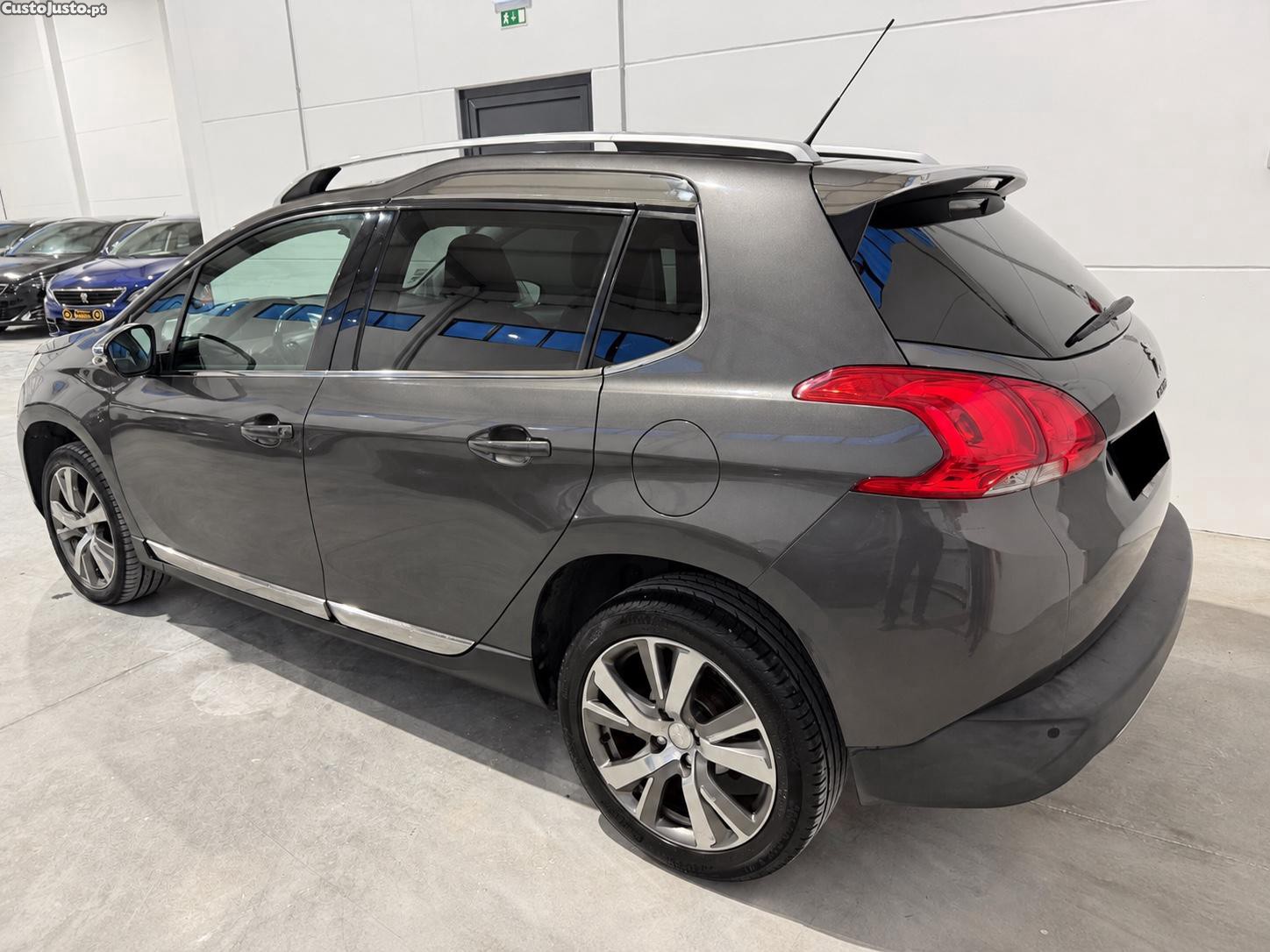 Peugeot 2008 Allure — fotografia 9