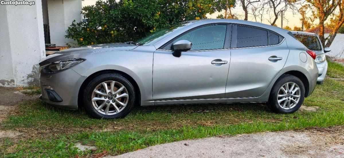 Mazda 3 1.5 Skyactiv-G Evolve HS — fotografia 6