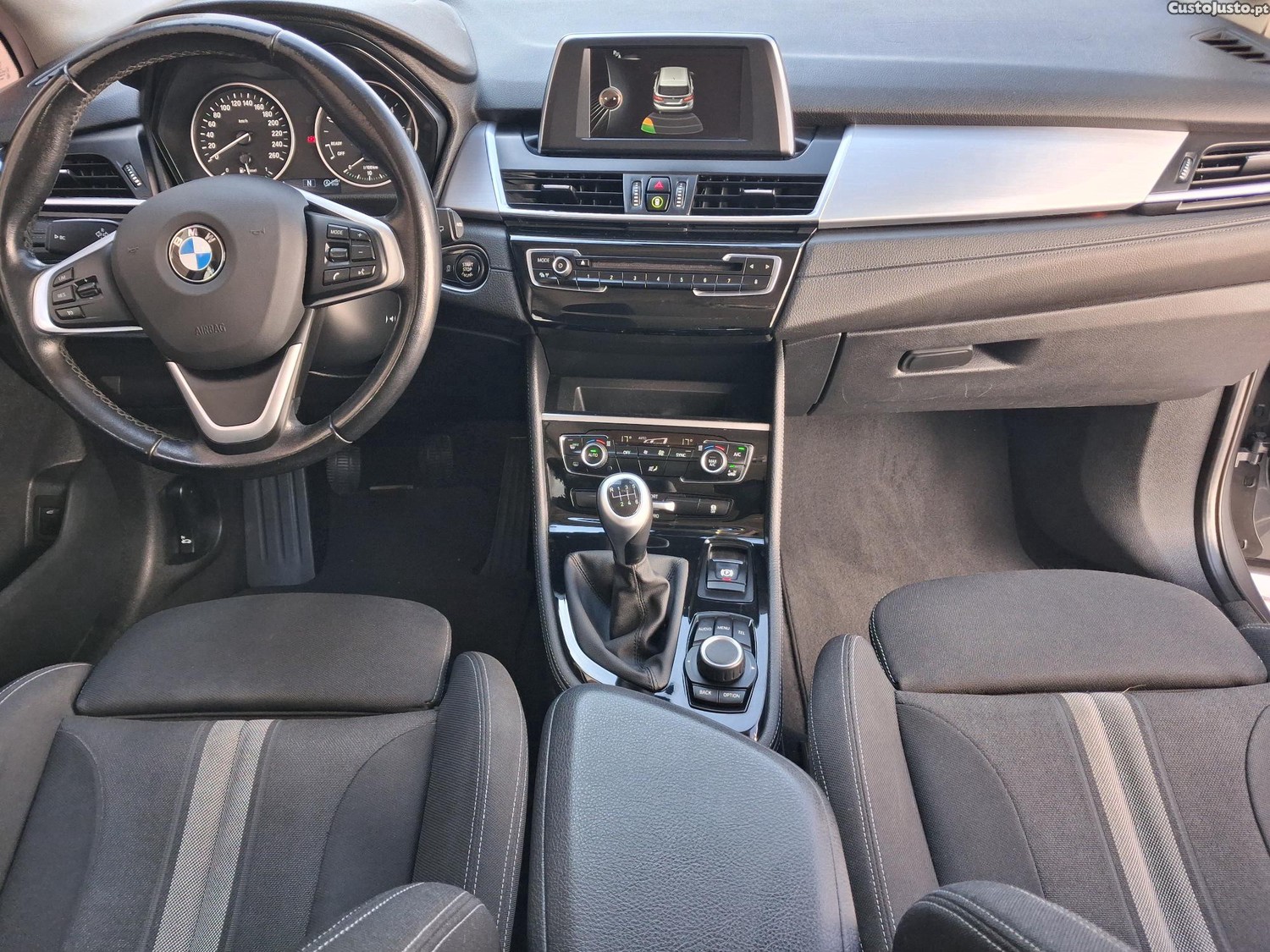 BMW 216 Active Tourer Sport — fotografia 6