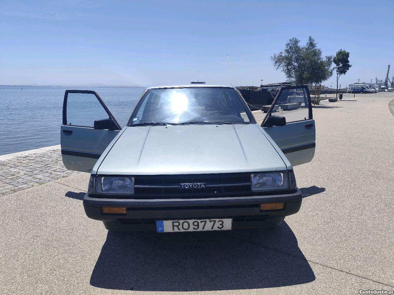Toyota Corolla 1986 - 86 foto 2