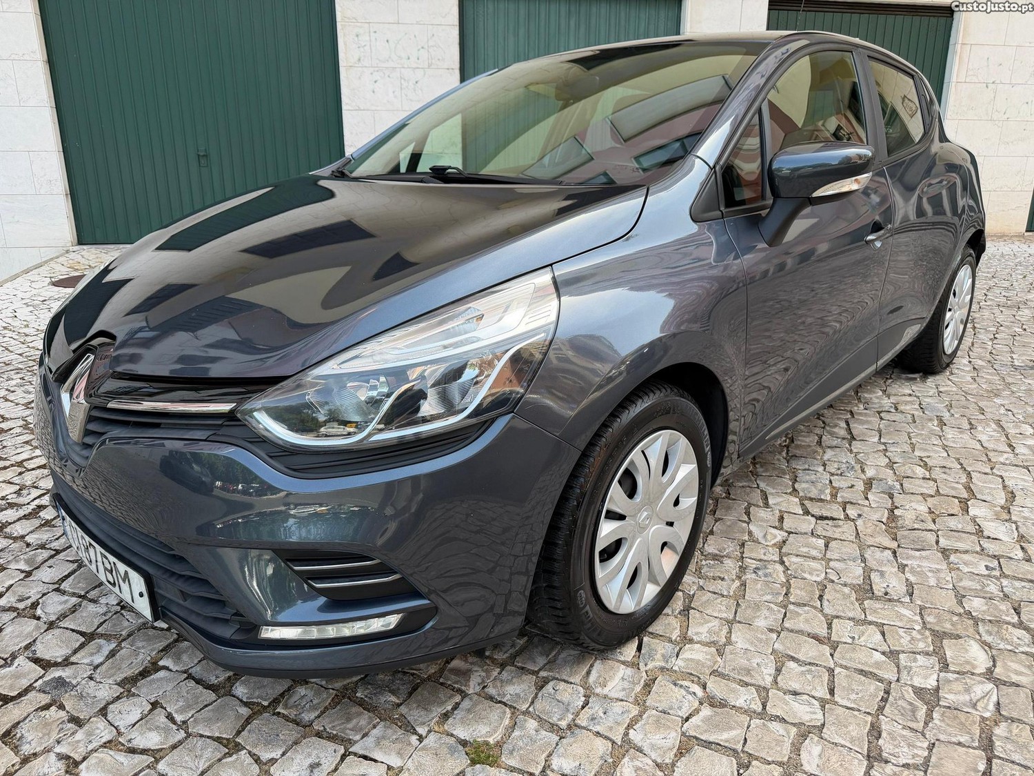Renault Clio 1.5 dCi Confort 82g — fotografia 4