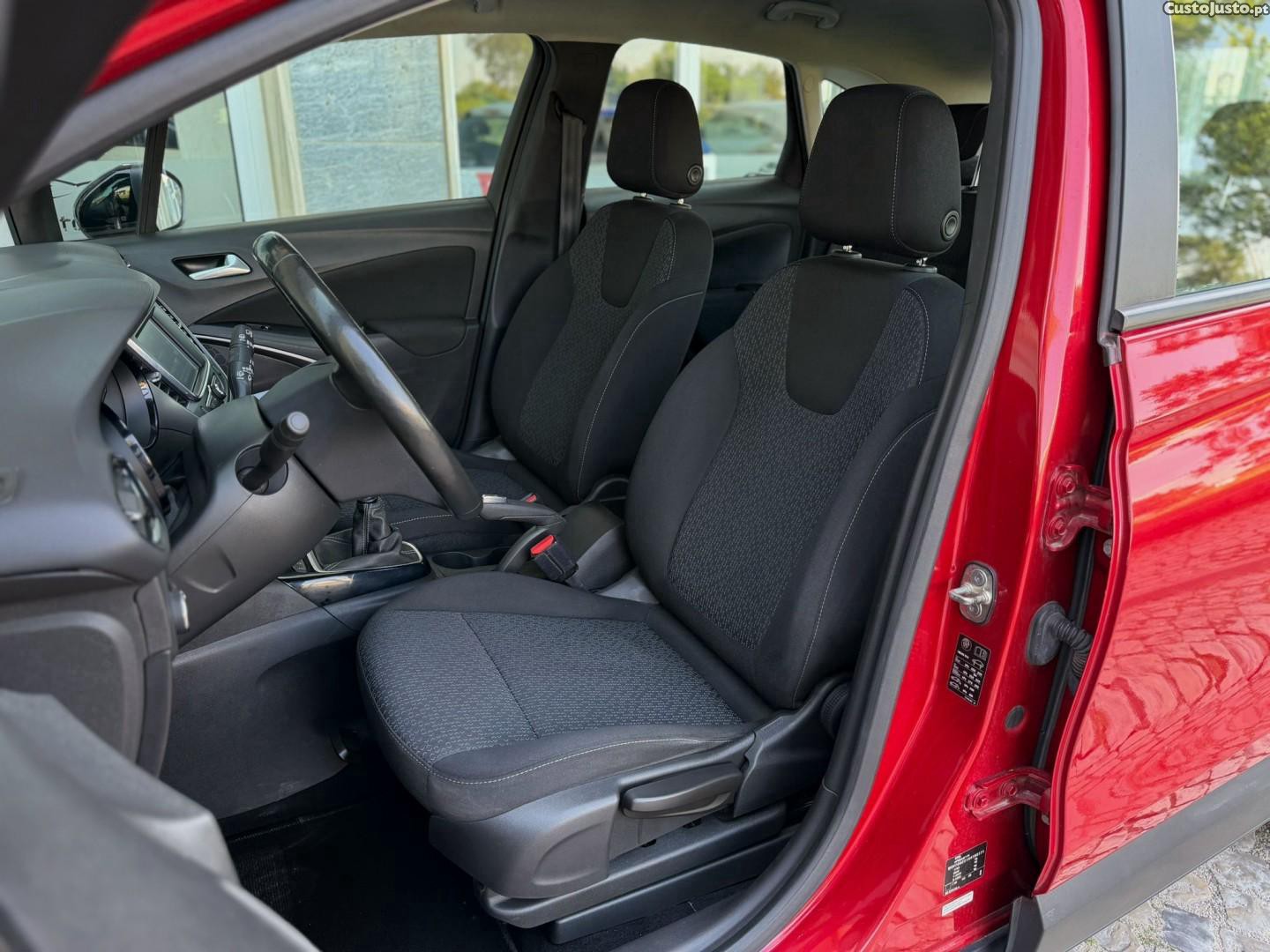 Opel Crossland 1.2 T Business Edition — fotografia 17