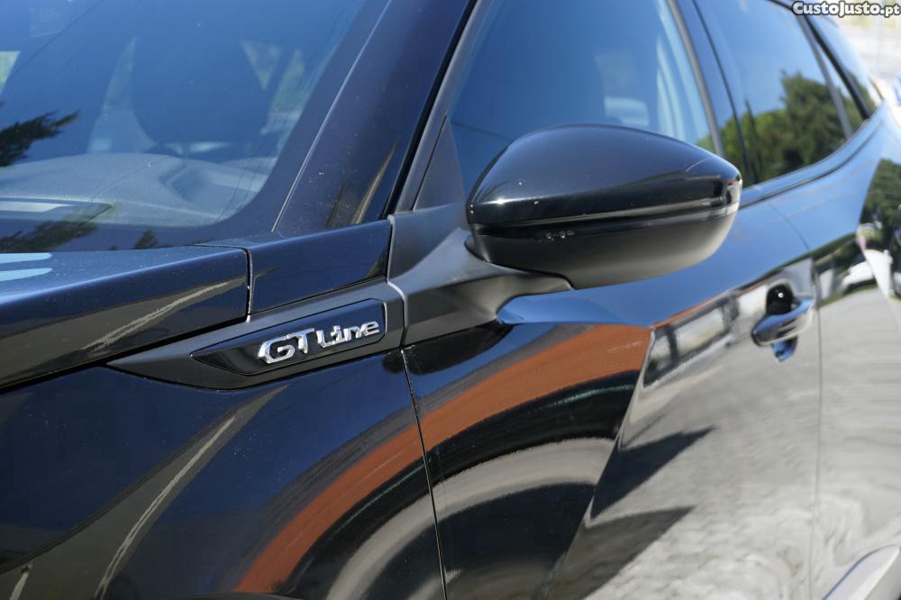 Peugeot 2008 1.2 PureTech GT Line — fotografia 17