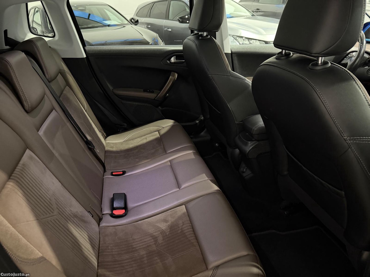 Peugeot 2008 Allure — fotografia 7