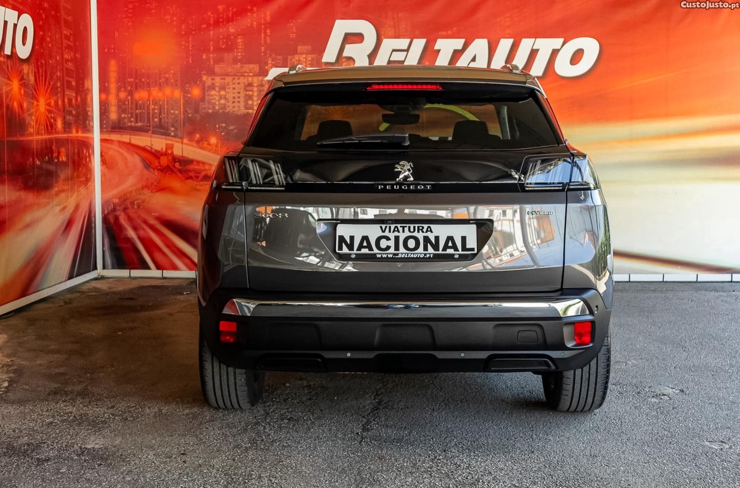 Peugeot 3008 1.6 Hybrid ALLURE e-EAT8 — fotografia 19