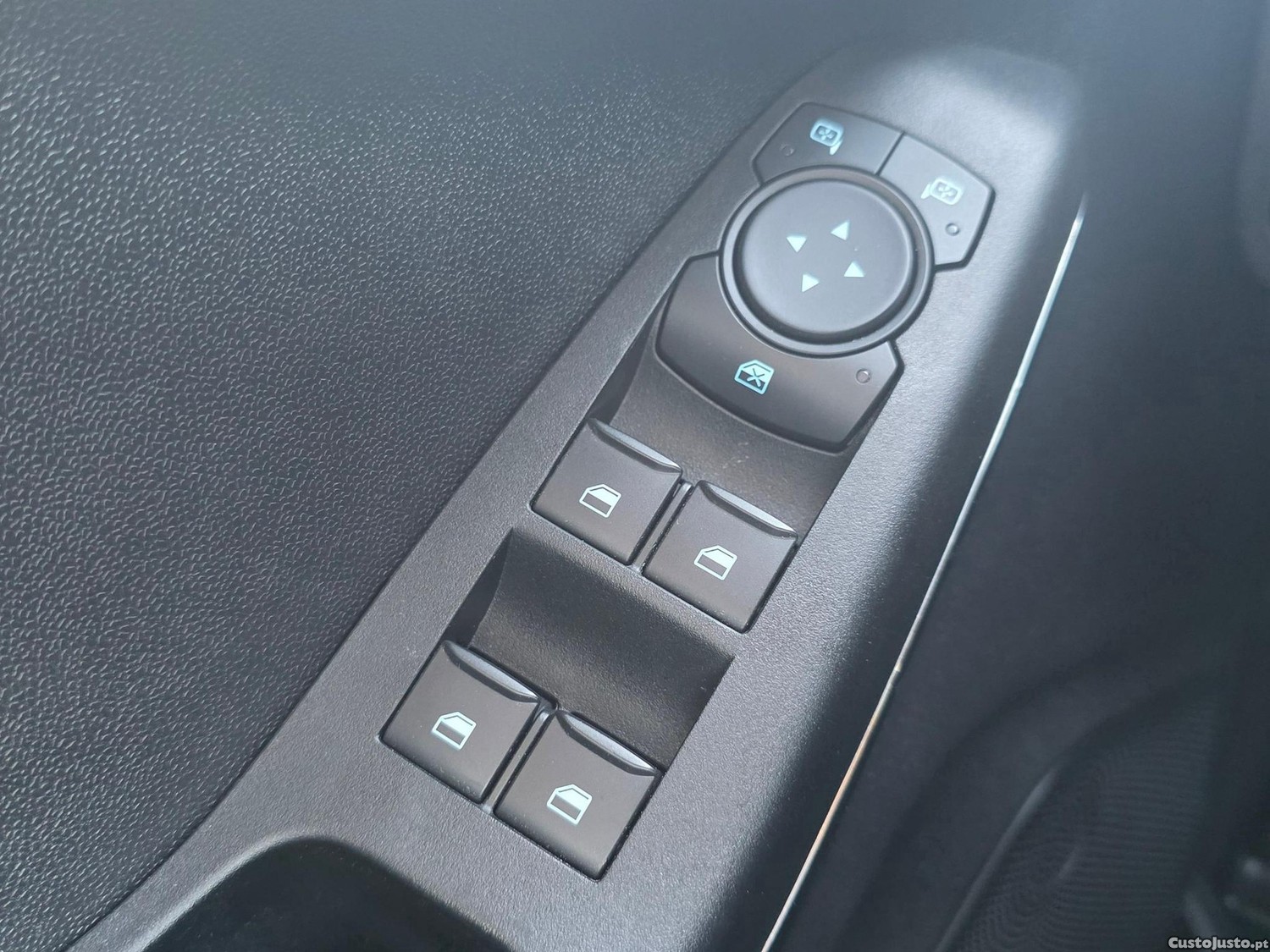Ford Fiesta 1.0 EcoBoost MHEV ST-Line X — fotografia 14