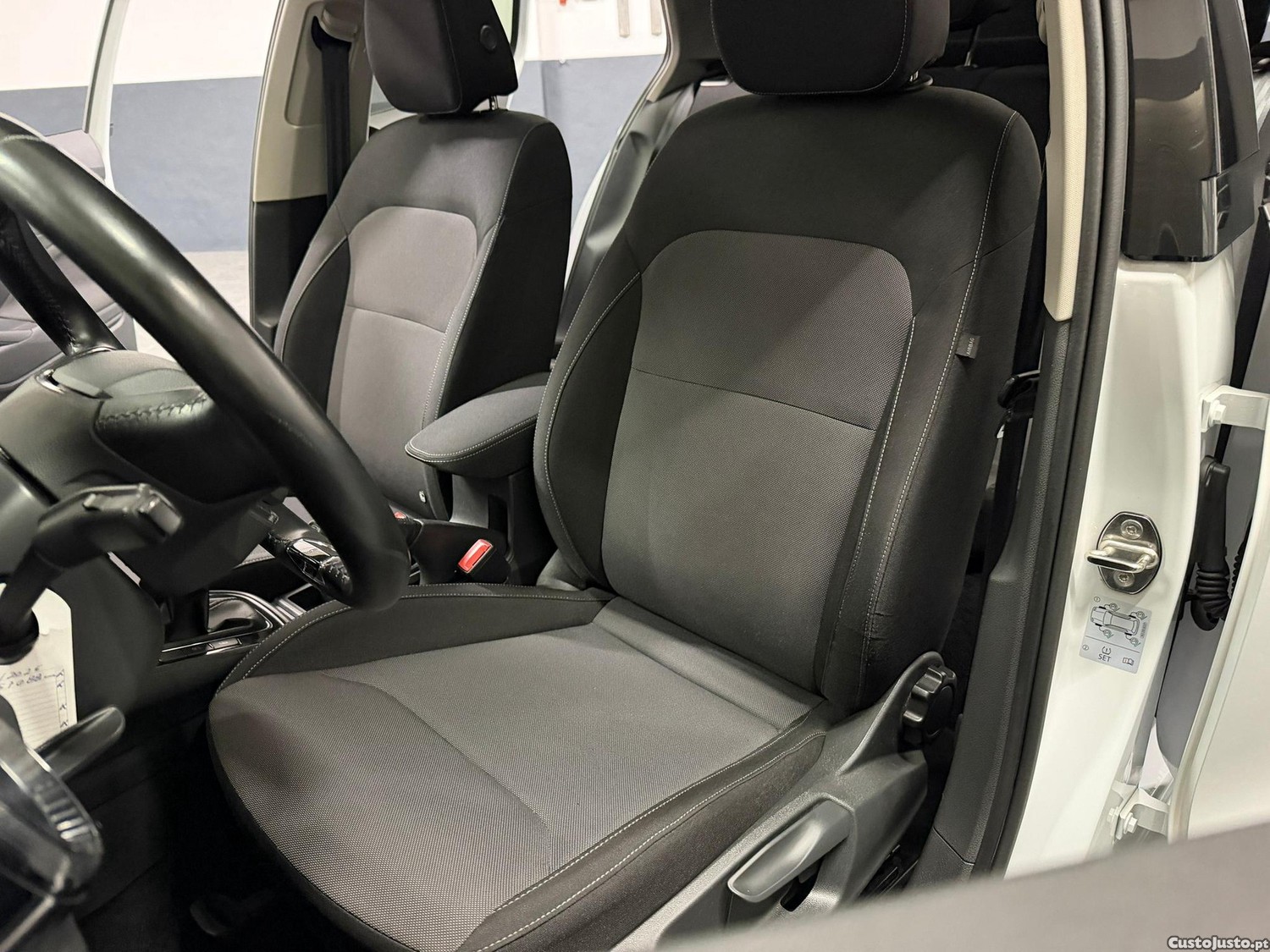 Skoda Fabia 1.0 TSI First Edition — fotografia 10